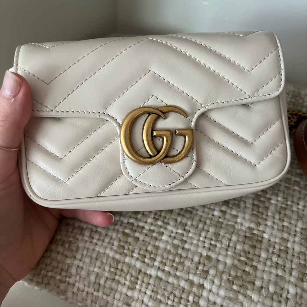 Gucci Marmont mini Cream Quilted Clutch with Gold Logo